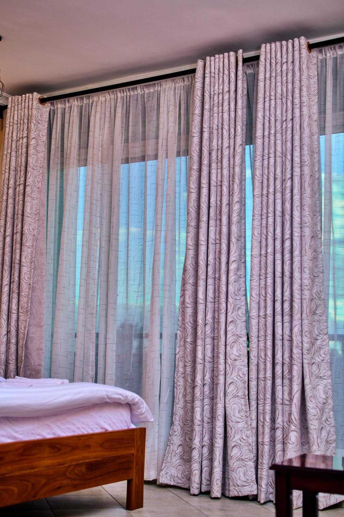 Aves Executive Hotel アルーシャ エクステリア 写真